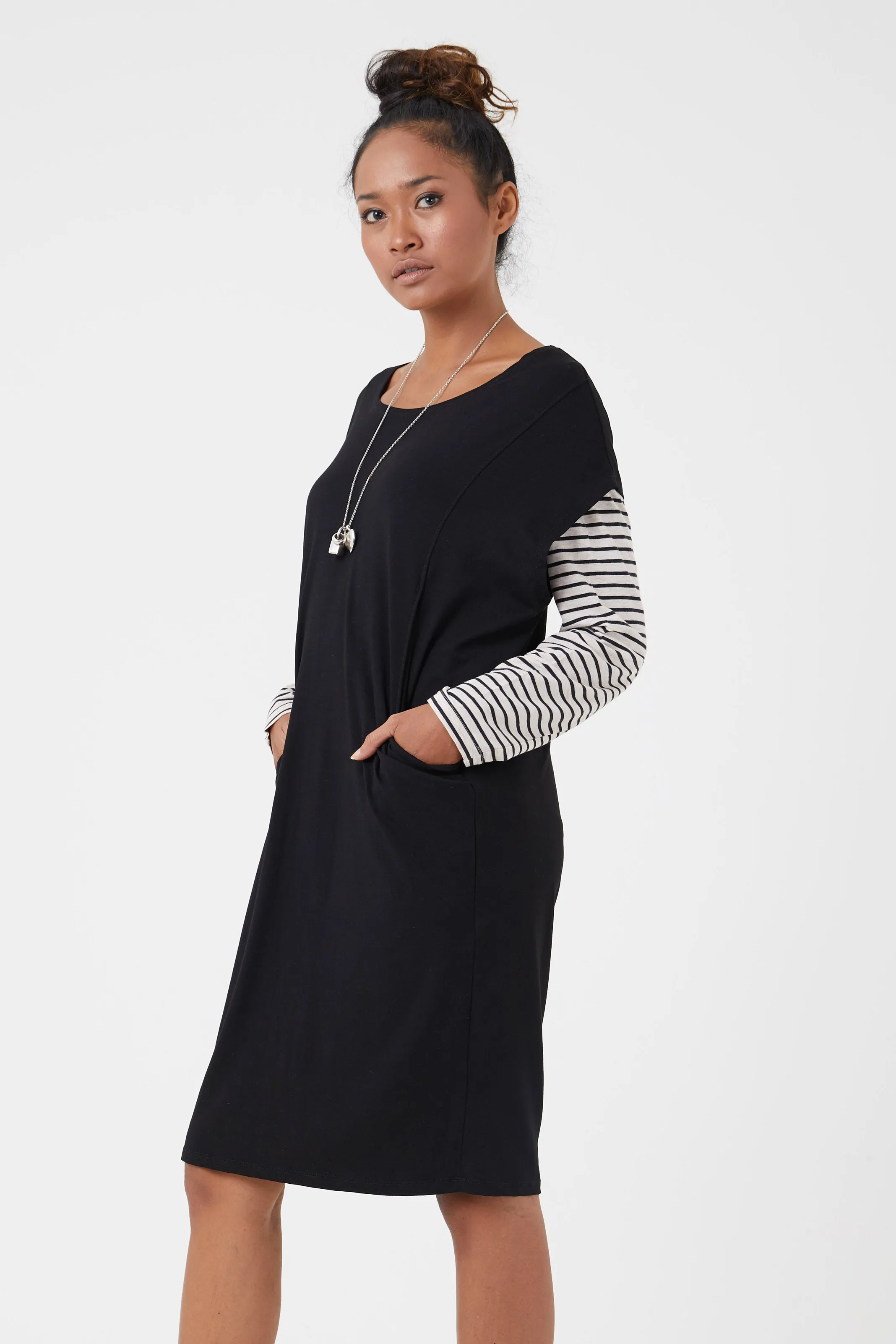 Women's Black Jersey Tunic With Pockets | Billie